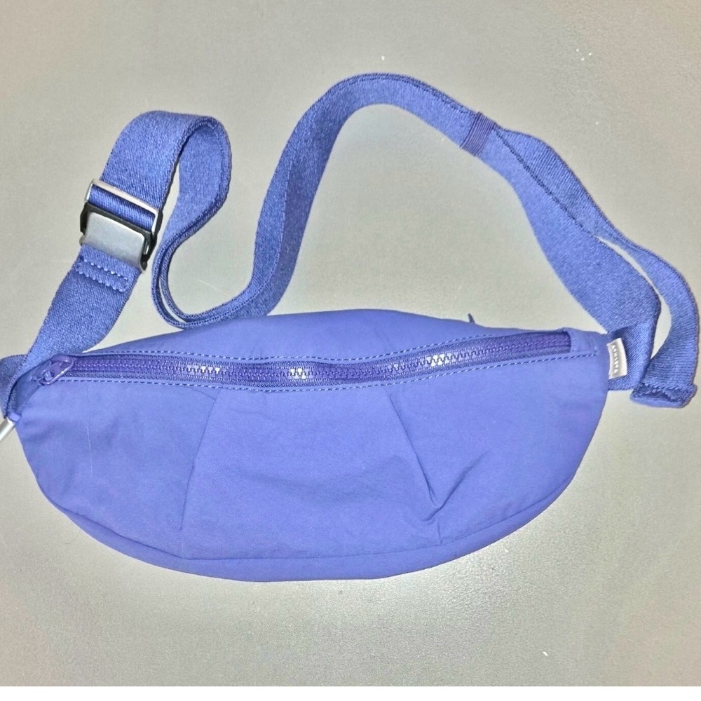 Athleta Blue Belt Bag Fanny Pack Crossbody Athleisure Nylon Adjustable Waist Bag